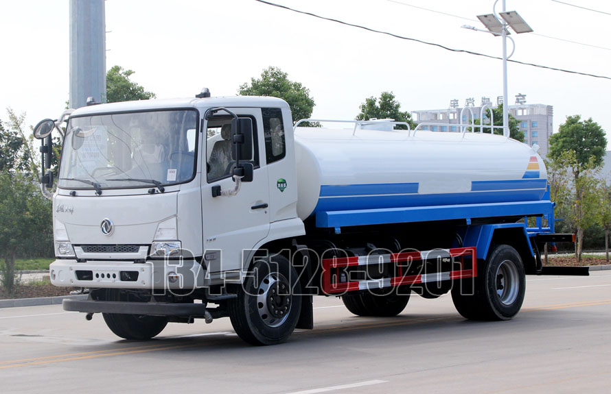天锦新款12吨洒水车