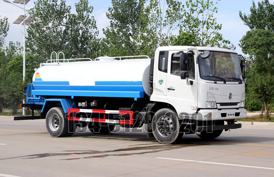 天锦新款12吨洒水车