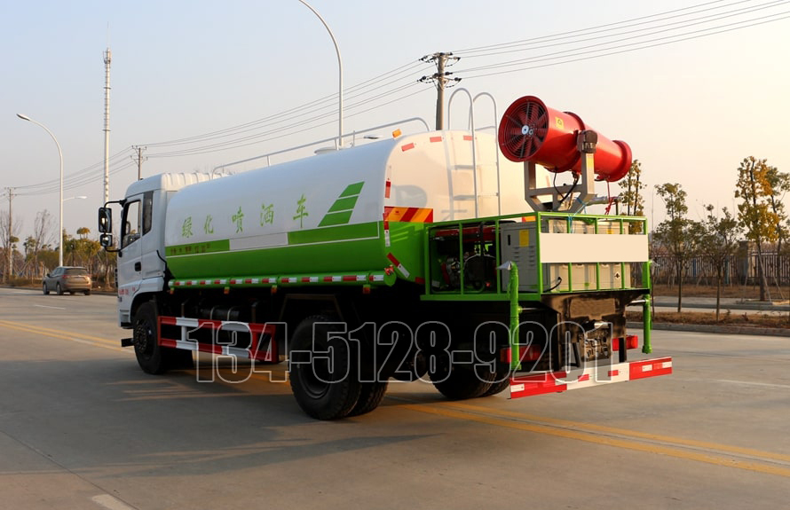 东风15吨喷雾洒水车