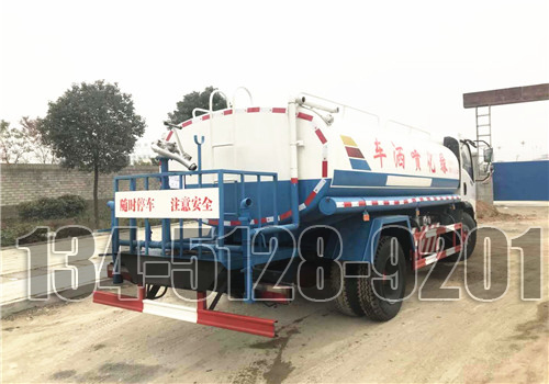 东风天然气8吨洒水车