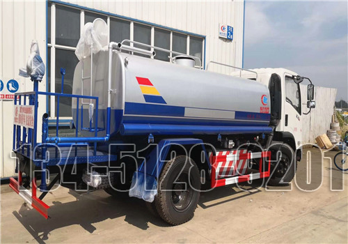 东风天然气8吨洒水车