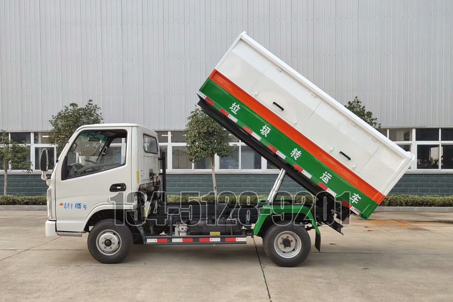 凯马4方密封式垃圾车