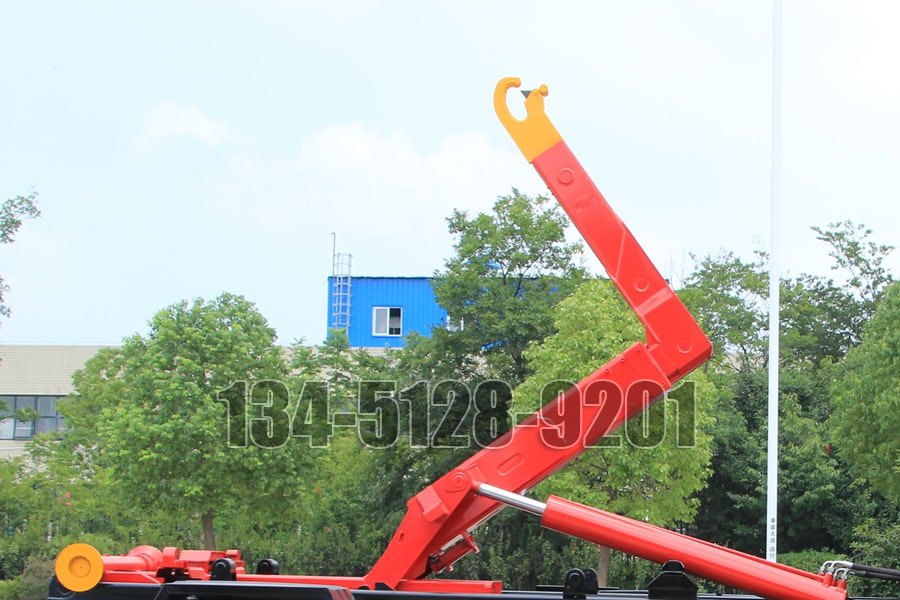 东风10方勾臂式垃圾车