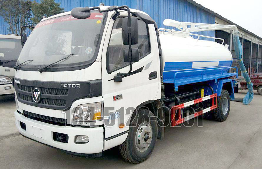 福田欧马可5方吸粪车