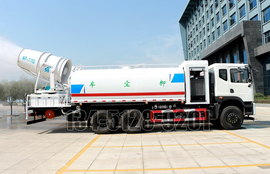 东风12吨雾炮车