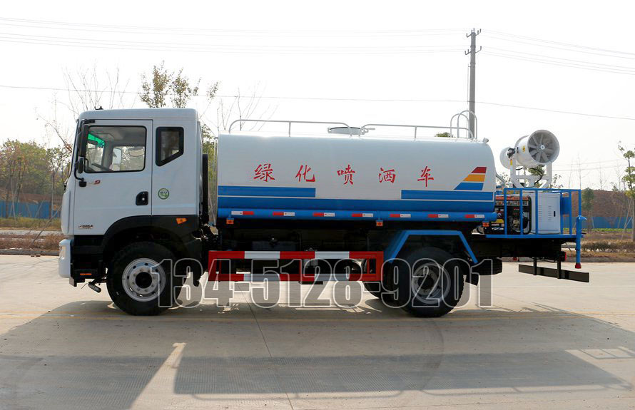 东风D9 12吨雾炮车