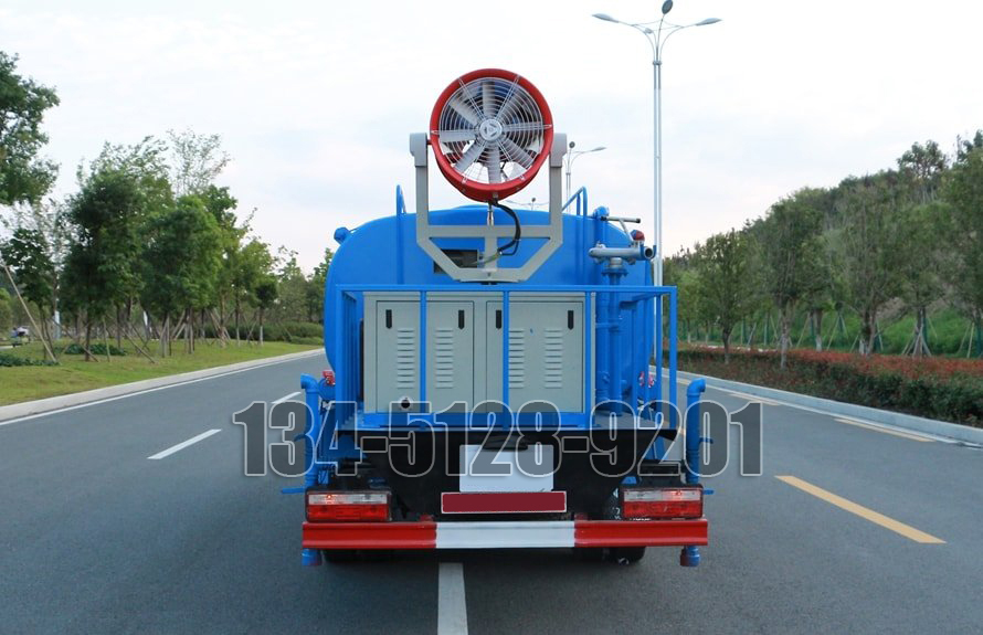 东风8吨雾炮车