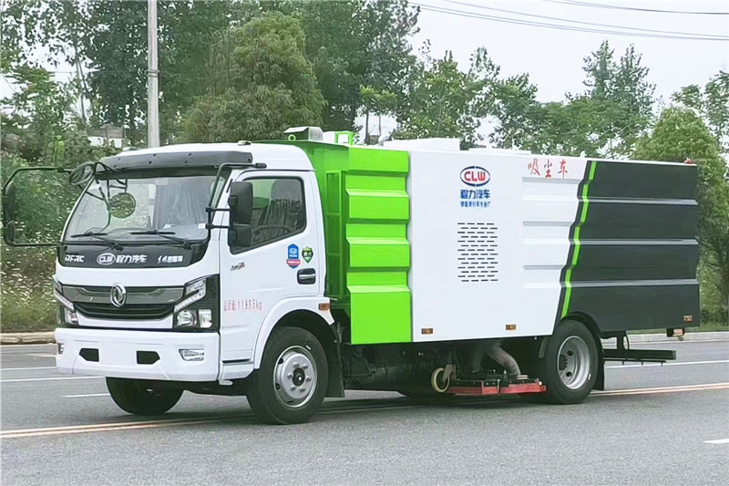国六东风大多利卡8方 吸尘车